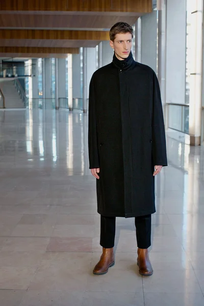 Look 18